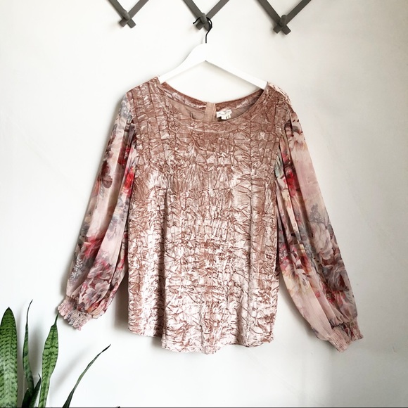 Anthropologie Tops - Meadow Rue Crushed Velvet Blouse